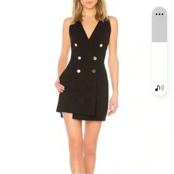 Elliatt Jackets & Blazers - 308 Elliatt Iris Blazer Dress in Black Size Small